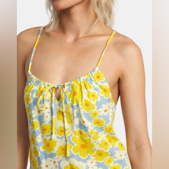 RVCA tank top (XL) - Picture 4 of 13